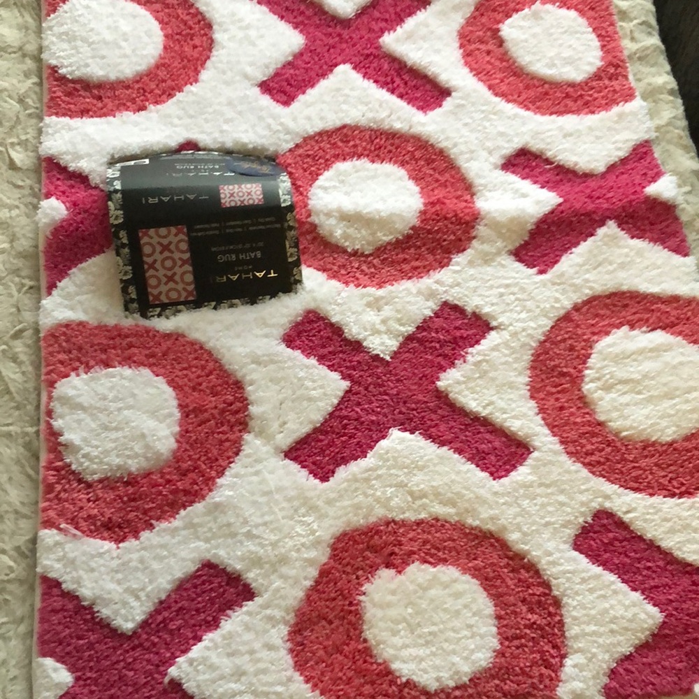Tahari XOXO Bath Rug Mat